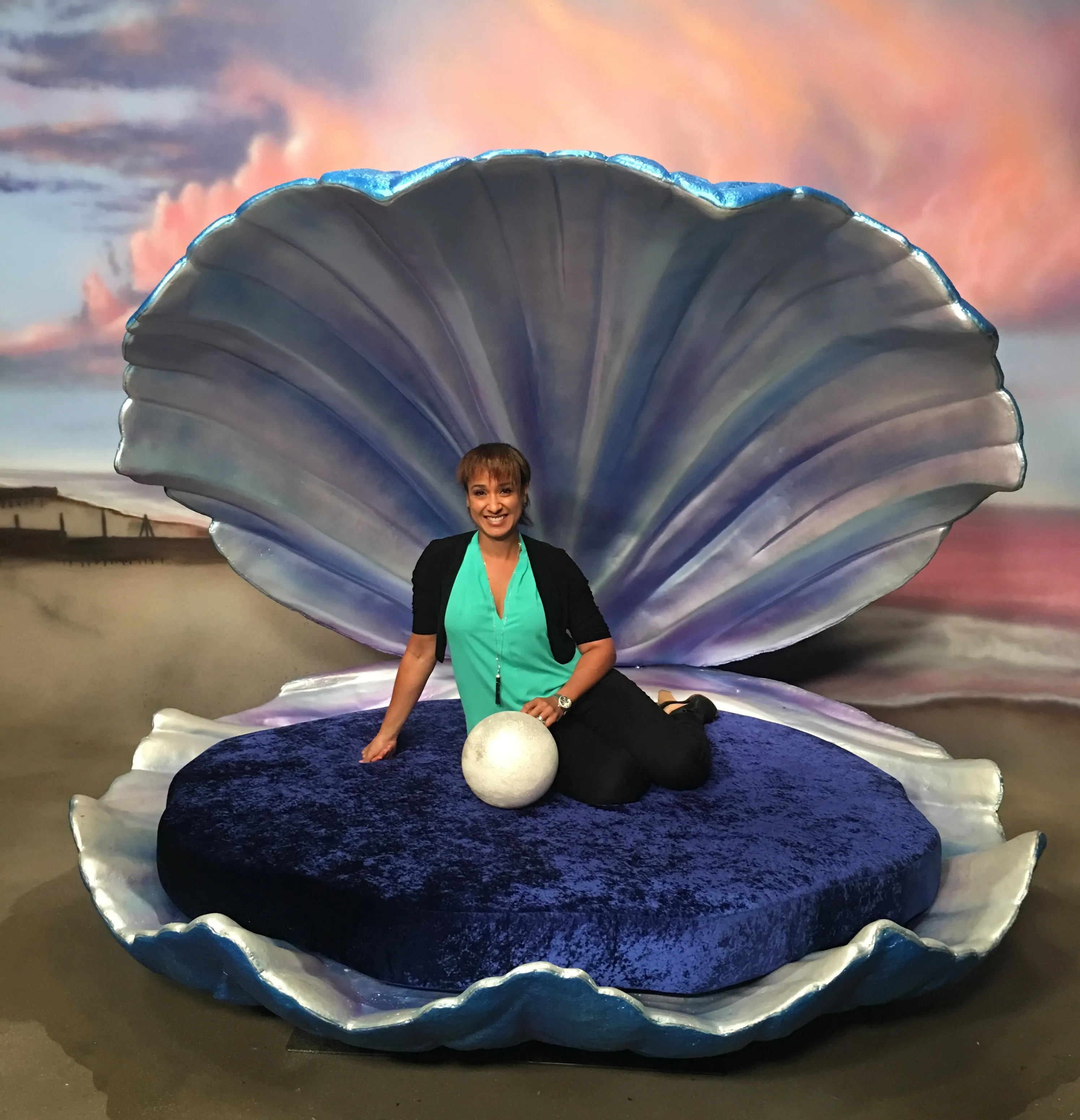 Giant Clam with Pearl